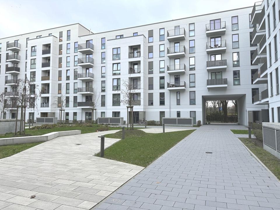 Thumbnail-Großzügige 3-Zimmer Erdgeschoss Wohnung zur Miete in Tonndorf mit 2 Terrassen! - Wentzel Dr.