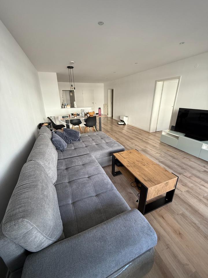 Thumbnail-Großzügige Wohnung in ruhiger Lage in Saarbrücken zu vermieten