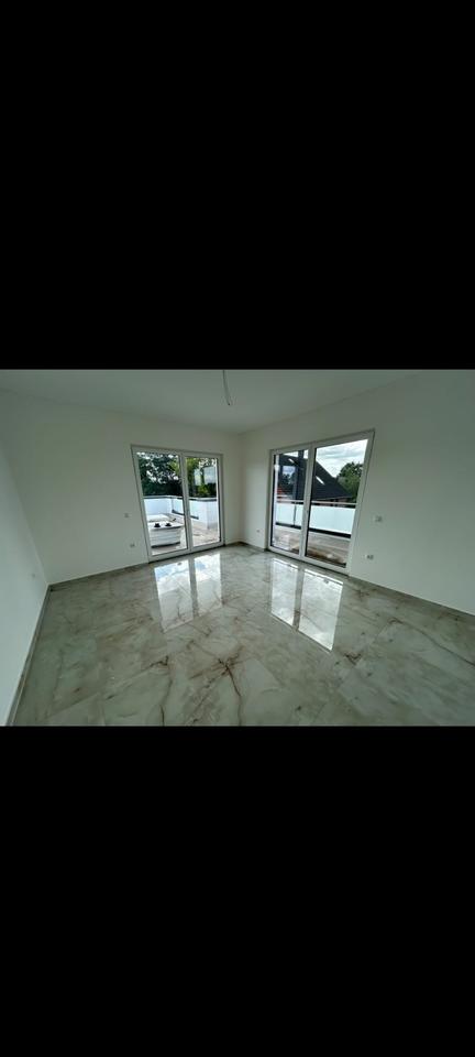 Thumbnail-Moderne 4-Zimmer-Wohnung mit 70m2 Dachterasse in NienburgWeser