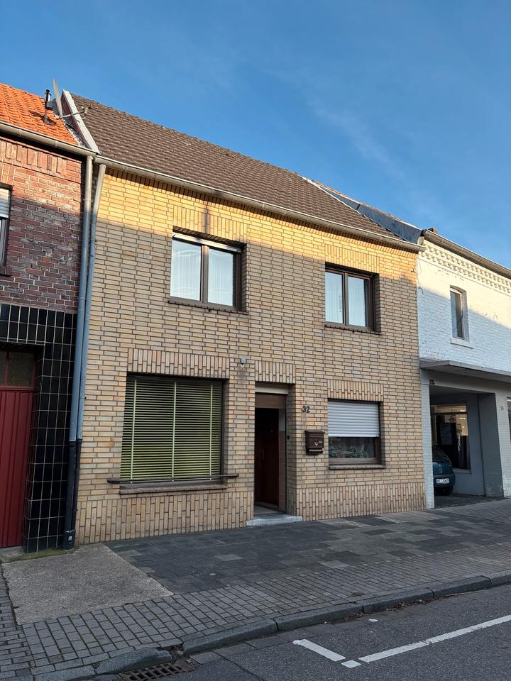 Thumbnail-Einfaches Wohn und Geschäftshaus in Hückelhoven Brachelen