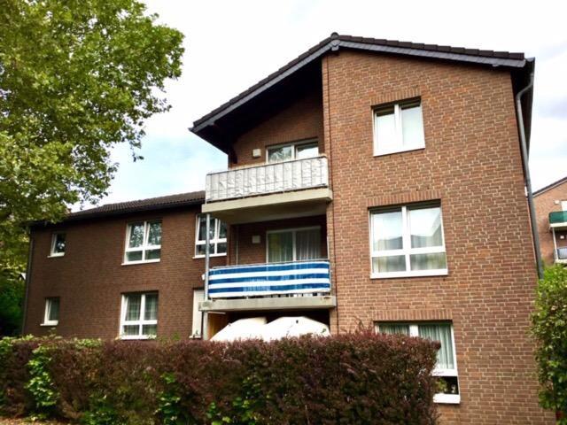 Thumbnail-4-Zimmer-Wohnung (WBS) in Bergisch Gladbach Hebrorn