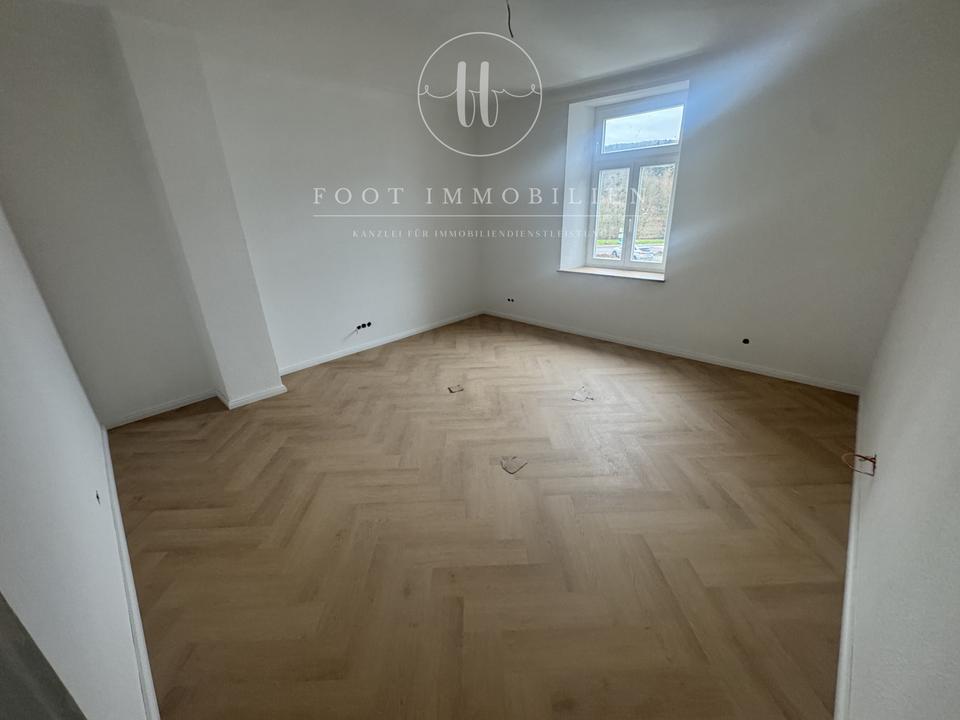 Thumbnail-Erstbezug nach Kernsanierung!