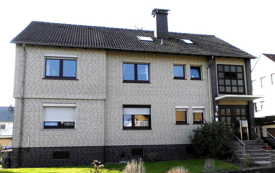 Thumbnail-Mehrfamilienhaus in ruhiger Lage im Ortskern von Aerzen
