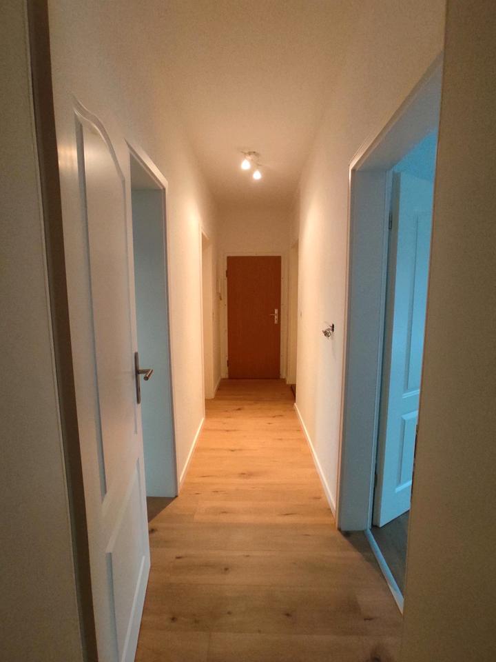 Thumbnail-Renovierte 3-Raum-Wohnung-Glasfaseranschluss & Abstellraum