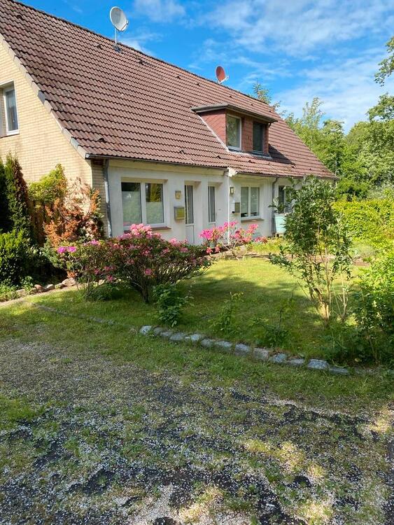 Thumbnail-2,5-Zi.-Endreihenhaus in 25779 Hennstedt