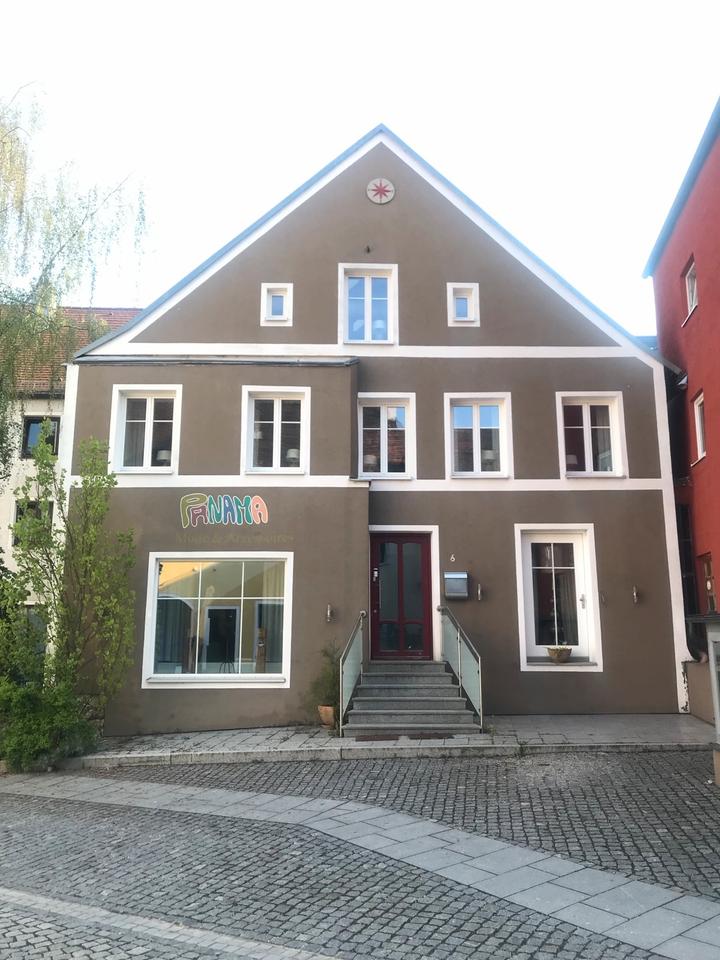 Thumbnail-Wohn und Geschäftshaus