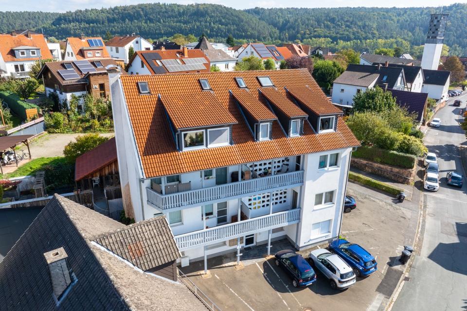 Thumbnail-3-Raum-Dachgeschosswohnung mit Balkon, Einbauküche und Stellplatz