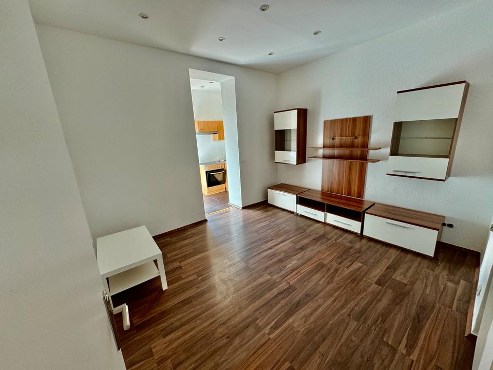 Thumbnail-2ZKB Wohnung Einbauküche Balkon Nähe S-Bahn