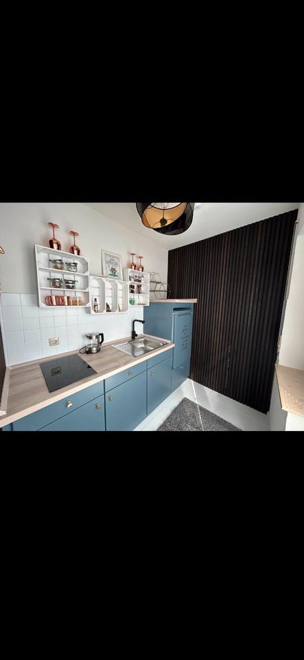 Thumbnail-Moderne möblierte 1-Zimmer-Wohnung mit Balkon & Garage
