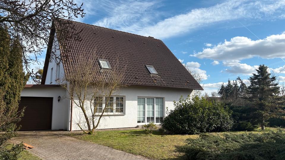Thumbnail-Einfamilienhaus für Deine Familie - mit Kamin & großem Garten