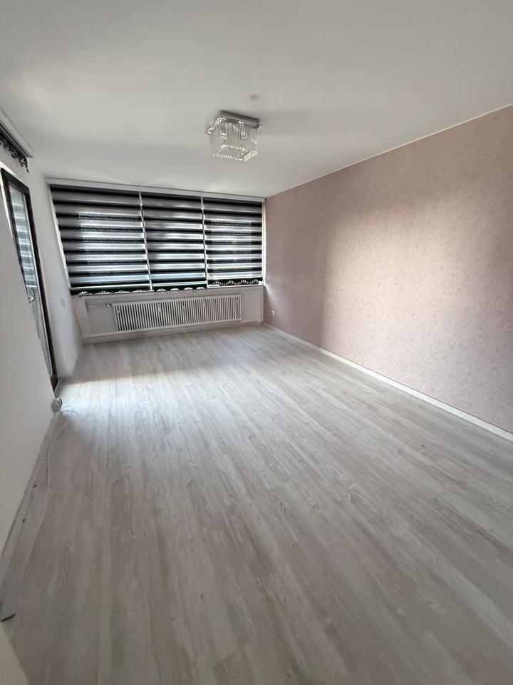 Thumbnail-3 Zimmer - 75 m2 - 3.OG - Geestemünde