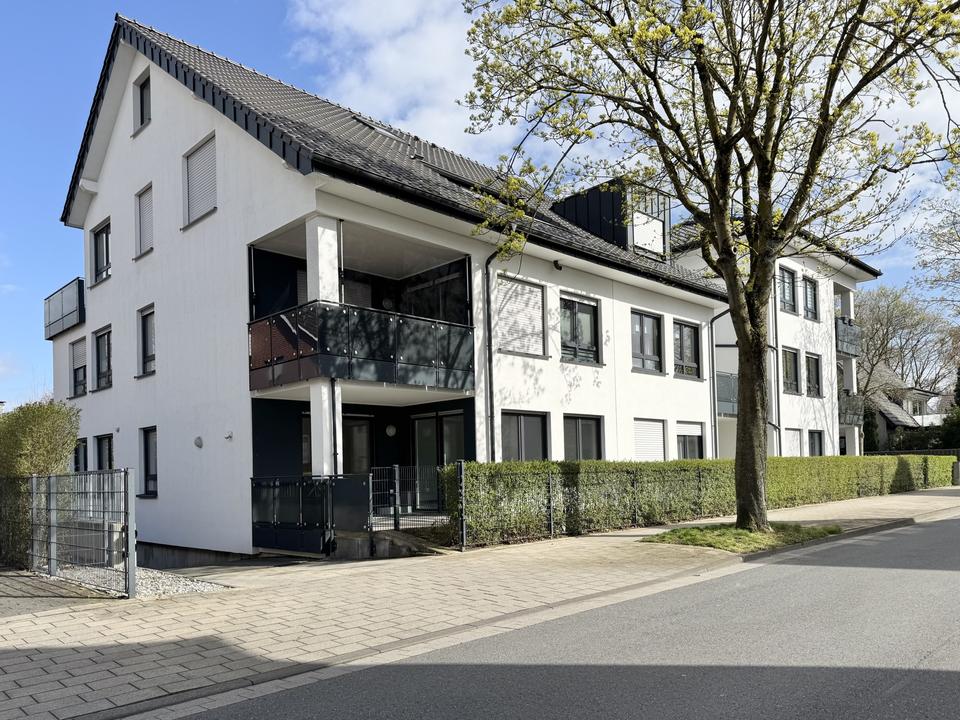 Thumbnail-Moderne 2-Zimmer-Wohnung mit Terrasse im 