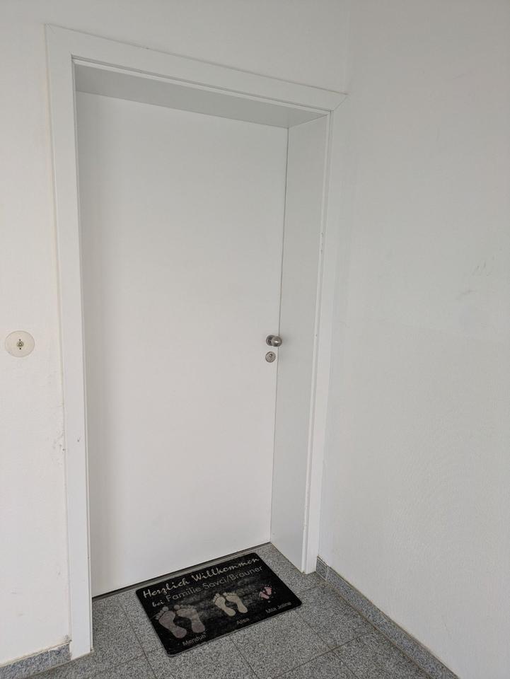 Thumbnail-3 Zimmer, Küche, Spk., Duschbad, Gartenmitbenutzung, Autostellpl.