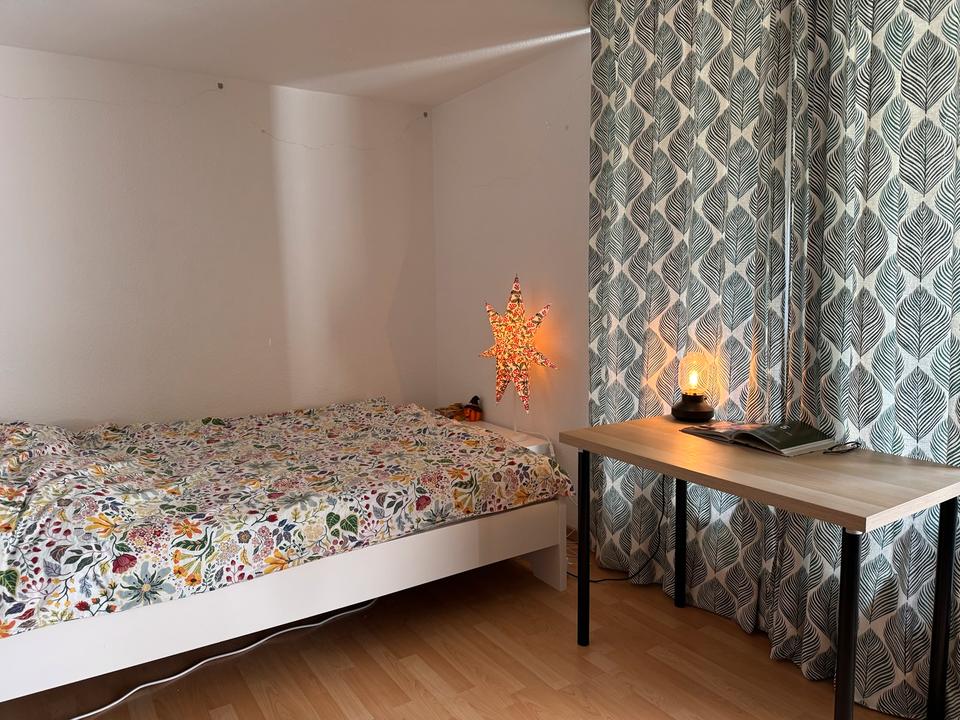 Thumbnail-Helle 1-Zimmer-Wohnung mit großem Balkon in Düsseldorf-Grafenberg