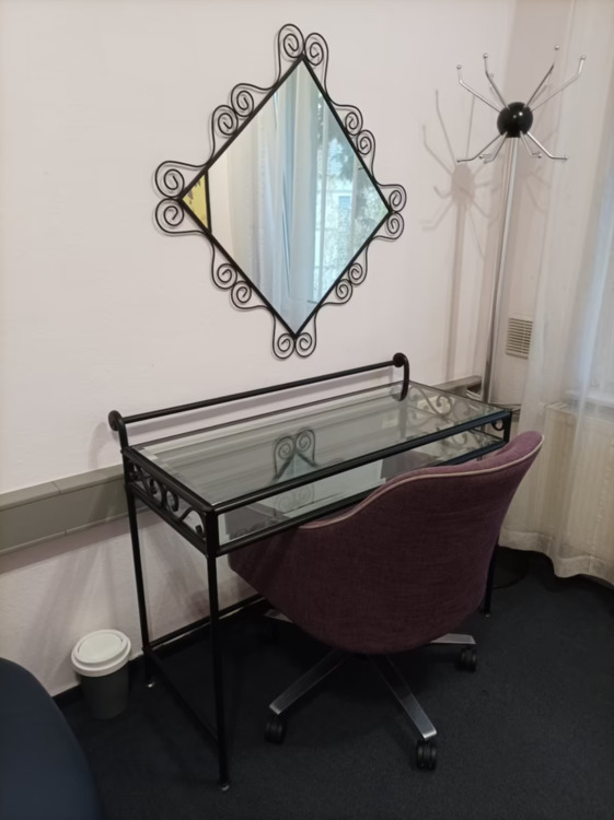 Thumbnail-Zimmer in 4er WG ab 15.12.25