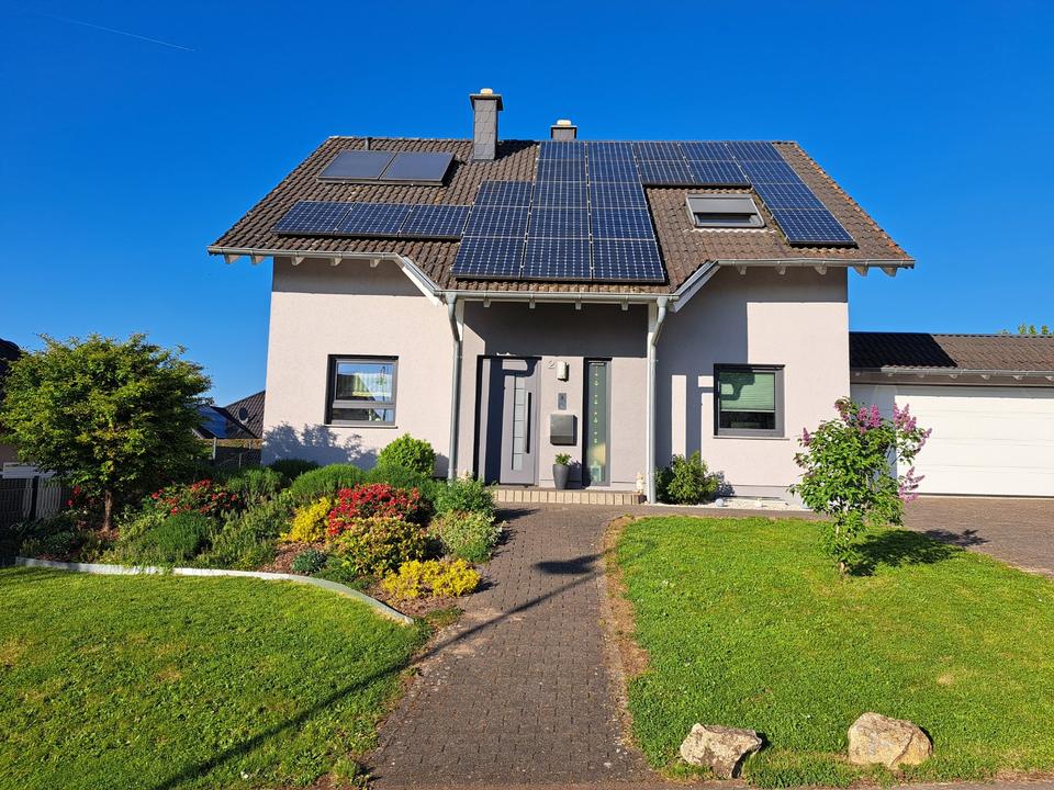 Thumbnail-Freistehendes Einfamilienhaus Osburg,Garten,Doppelgarage,Treppenl