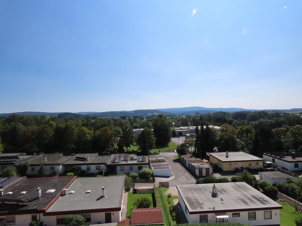 Thumbnail-Helle 3-Zimmer-Wohnung mit Südbalkon im Klinikumsviertel von Marktredwitz