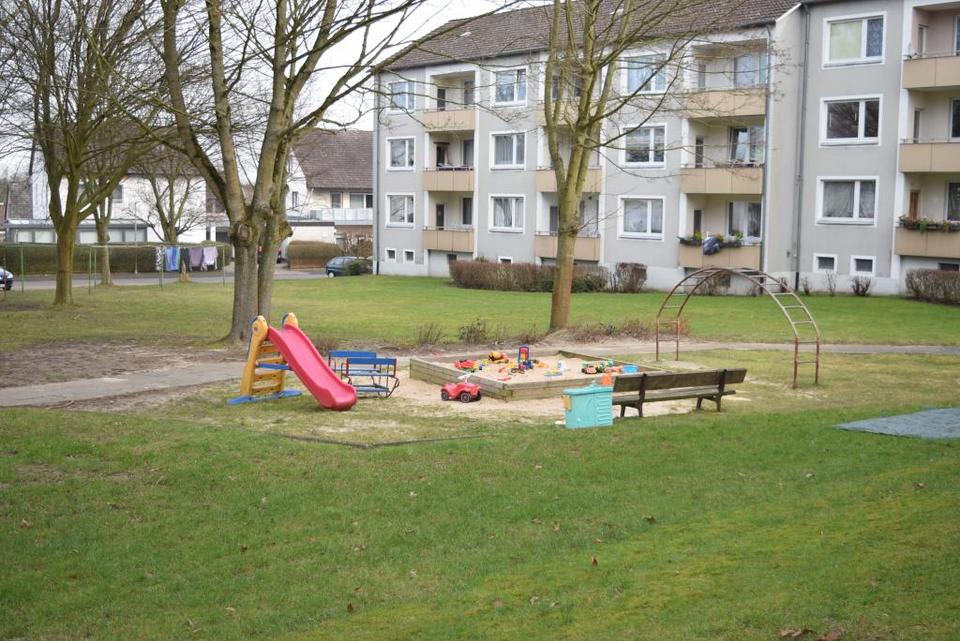 Thumbnail-**Erdgeschosswohnung mit BALKON und Tageslichtbad**MIT NEUEN BODEN*