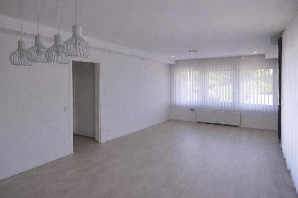 Thumbnail-Moderne 4,5 Zimmer Wohnung mit Balkon Ahlen zu vermieten