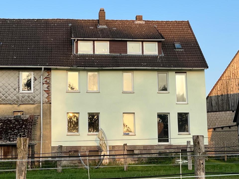 Thumbnail-landwirtschaftliches Großfamilienhaus mit Stallung