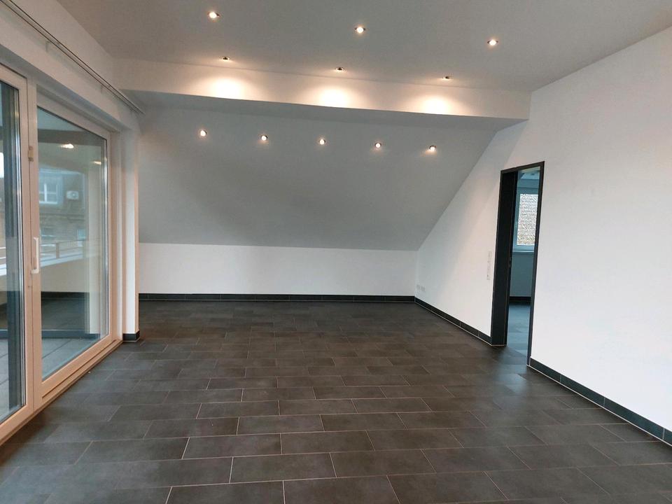 Thumbnail-Exklusive Penthouse Wohnung mit großer Loggia zur Miete
