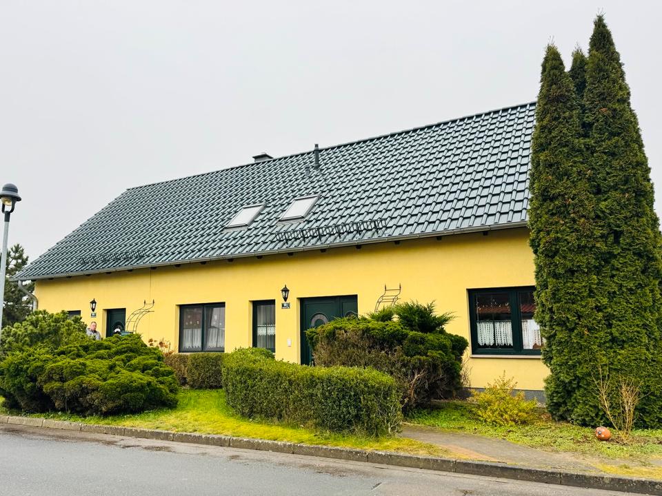 Thumbnail-Dachgeschoss, 90 m², 3 Zimmer – Kamin, großer Balkon & Carport