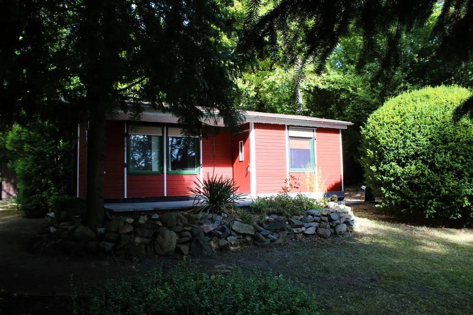 Thumbnail-Idyllisches Wochenendhaus auf 824m² Grundstück am Waldrand