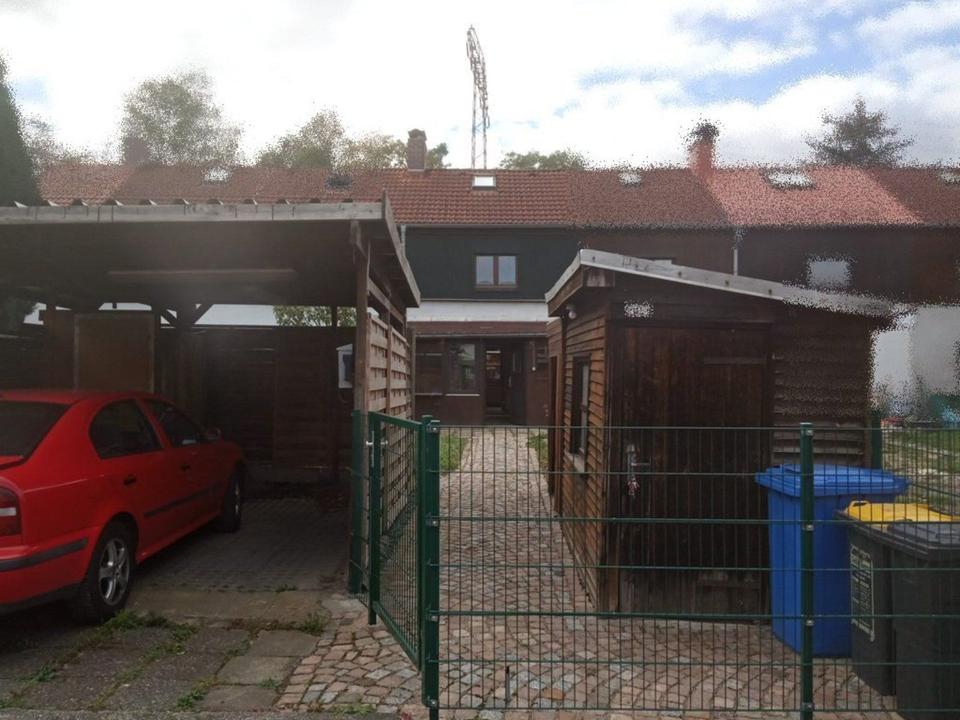 Thumbnail-Kleines Haus in Zwickau inkl. Carport u. Minigarten zu verkaufen