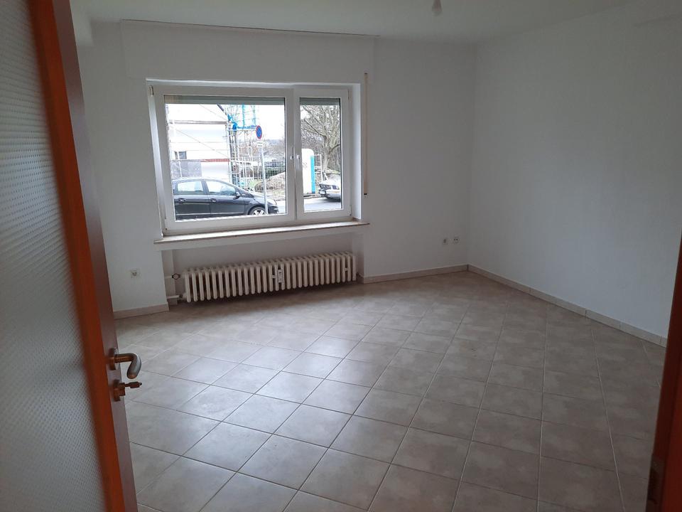 Thumbnail-Mietwohnung Bonn Holzlar, 2,5 Zimmer + Gartenanteil