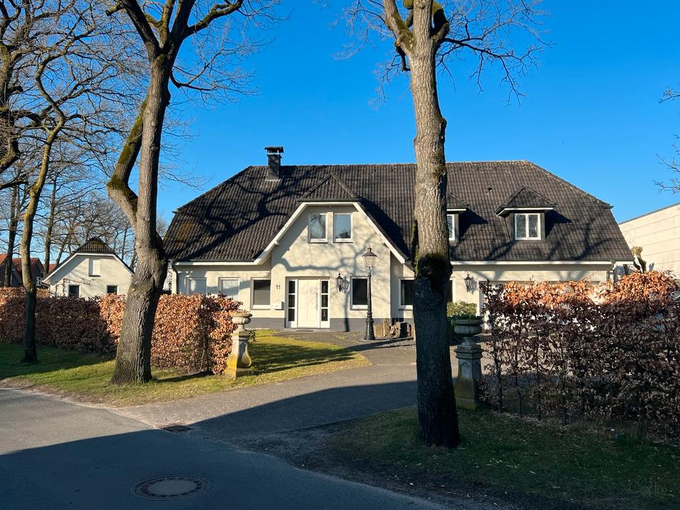 Thumbnail-Großes Einfamilienhaus zu vermieten in Gronau-Epe mit PraxisBüro