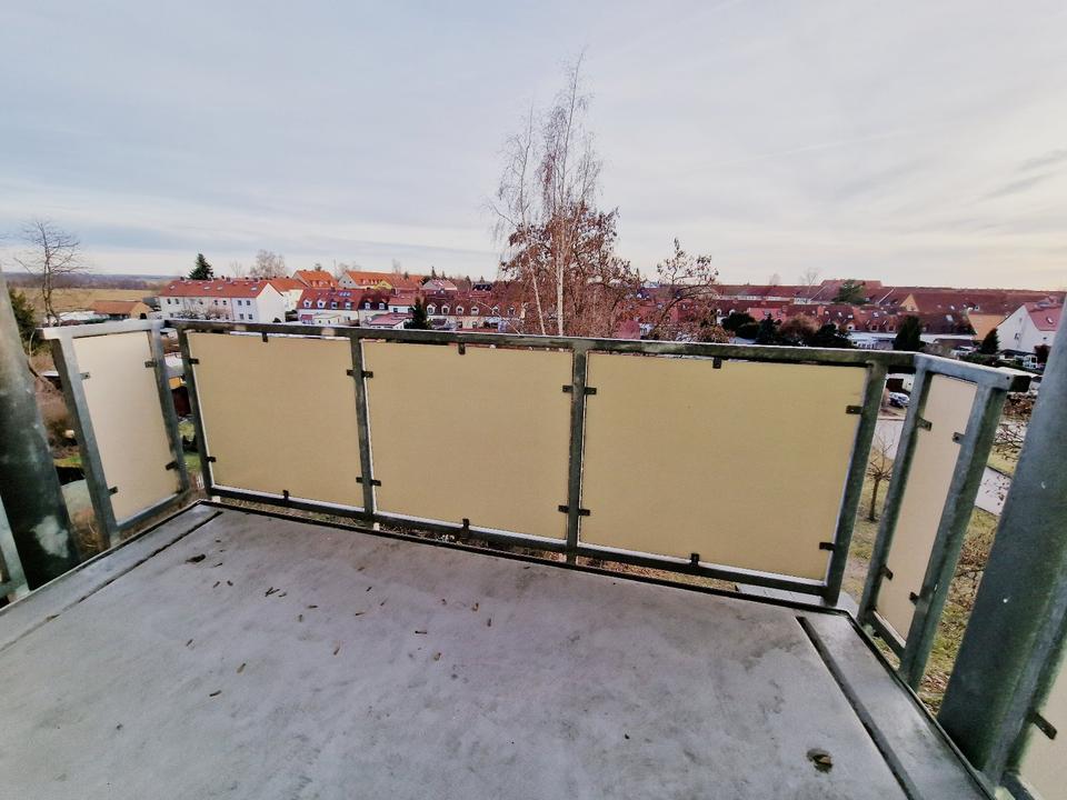 Thumbnail-3 Zimmer Wohnung mit Bakon KücheBadFlur + Keller und Stellplatz