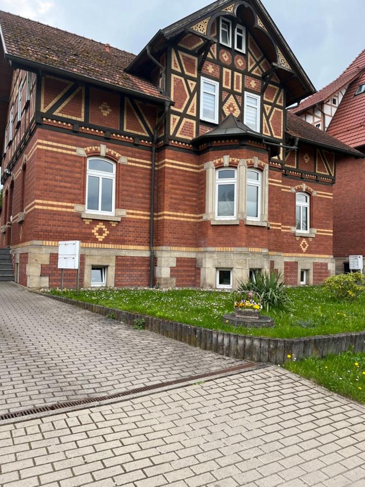 Thumbnail-Moderne 2-Raum-Wohnung mit großem Garten