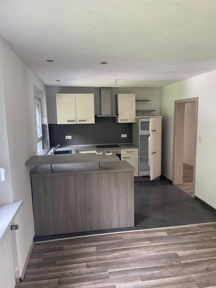 Thumbnail-3 Zimmerwohnung mit Balkon und großem Garten