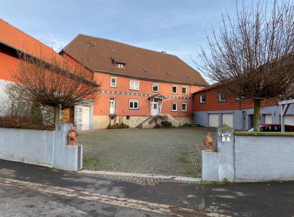 Thumbnail-4-Zimmer Wohnung mit Balkon Einbauküche und separaten Eingang