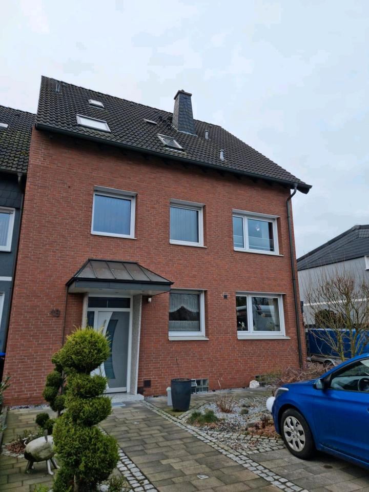 Thumbnail-TOP gepflegtes Zweifamilienhaus in ruhiger Lage