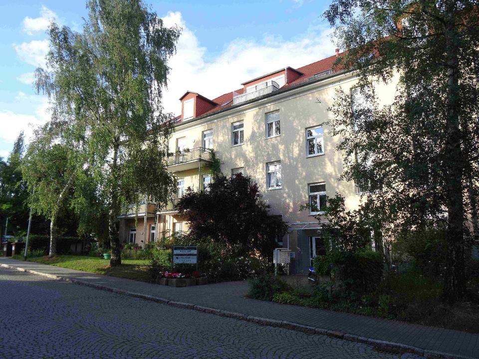 Thumbnail-Renovierte 2-Zimmer Wohnung mit Balkon im EG in Weimar Nordstadt