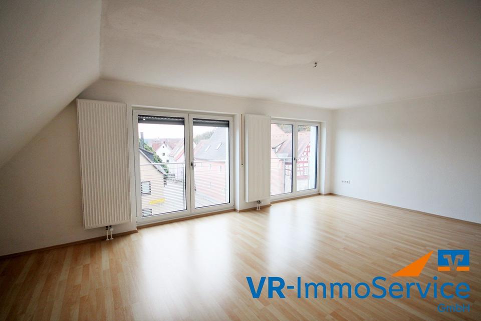 Thumbnail-Helle 3-Zimmer-Dachgeschosswohnung mit Balkon in Großhabersdorf