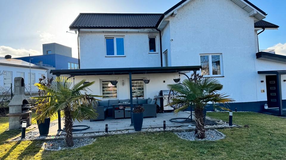 Thumbnail-Großzügiges Haus zu verkaufen