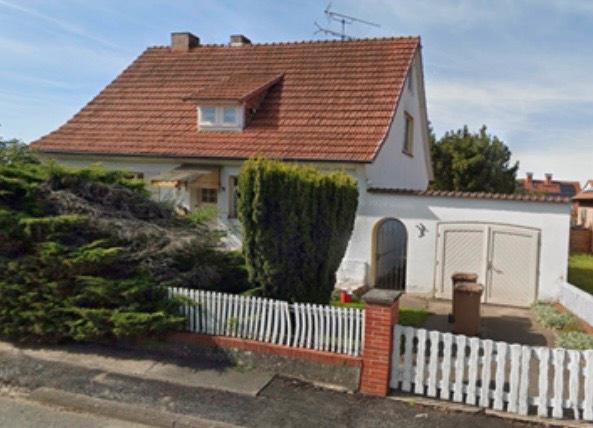 Thumbnail-Ruhiges Einfamilienhaus mit großzügigen Garten!