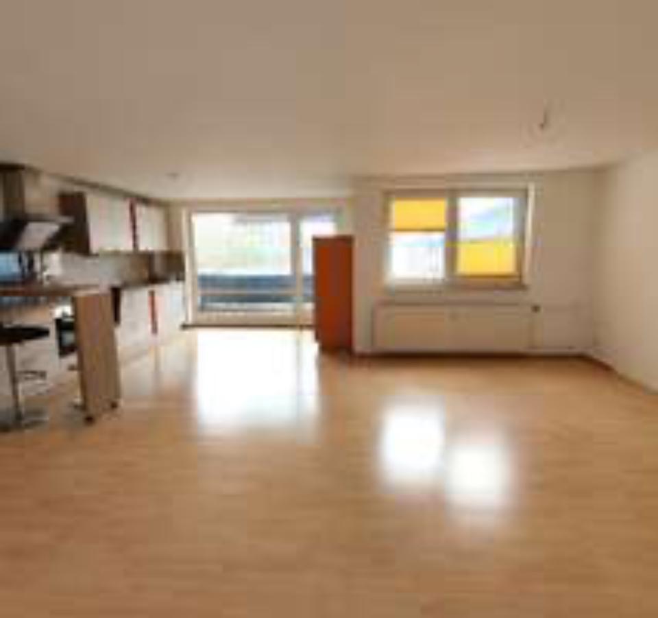 Thumbnail-5 Zimmer Wohnung mit Einbauküche und Balkon