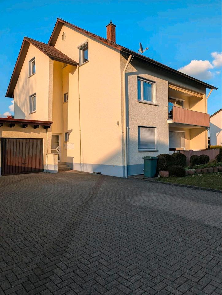 Thumbnail-3-Zimmer-Dachgeschoss-Wohnung mit Garten