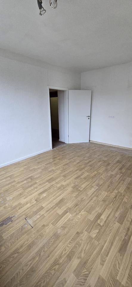 Thumbnail-Günstige Wohnung mit Terrasse in Hilden