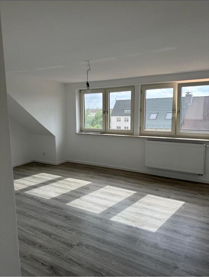 Thumbnail-Helle 3 Zimmer Wohnung in Redwitz zu vermieten!