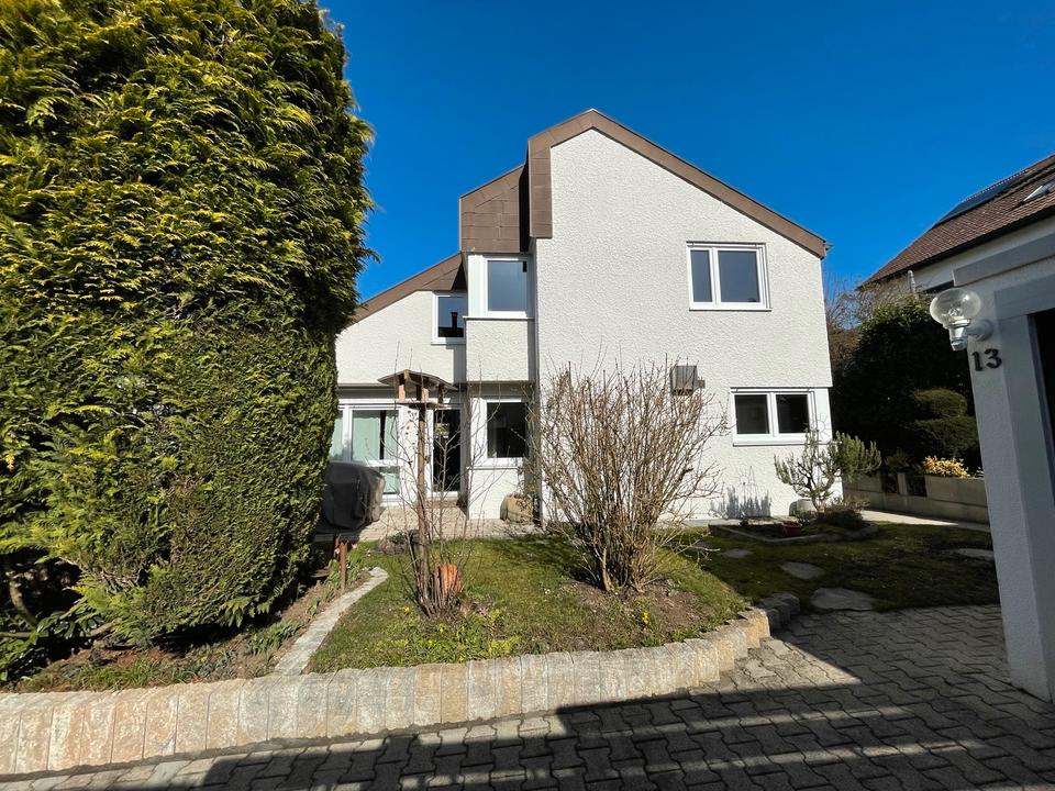 Thumbnail-Einfamilienhaus mit 4 SZ von Privat