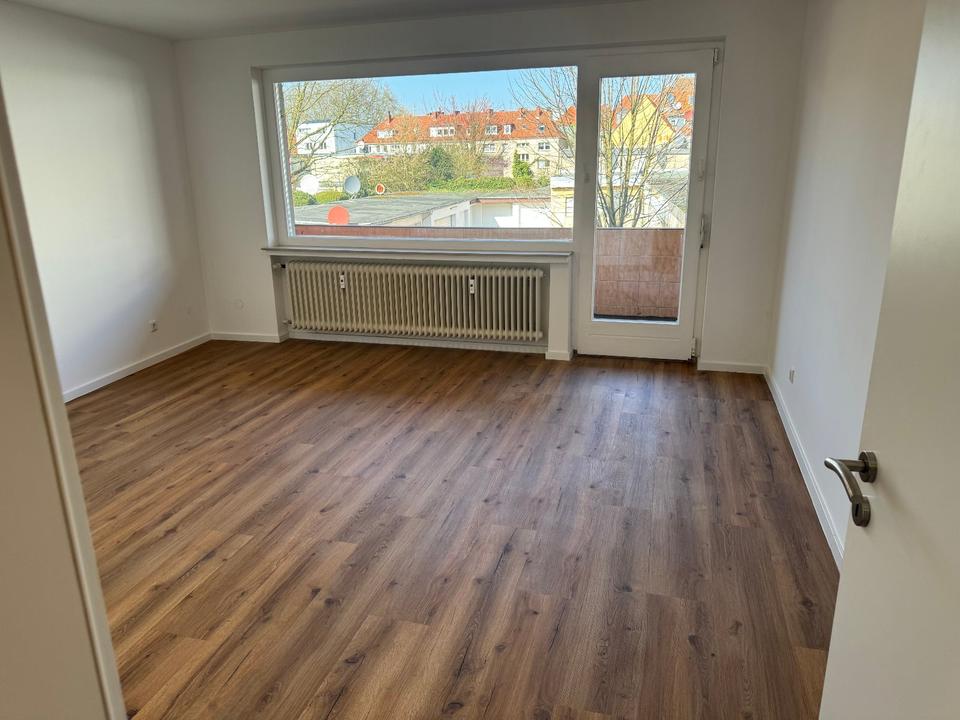 Thumbnail-Großes WG-Zimmer mit Balkon - Wüste - Erstbezug nach Renovierung