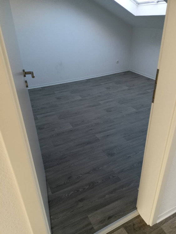 Thumbnail-2 Zimmer Wohnung im Dachgeschoss im Zentrum von Duisburg