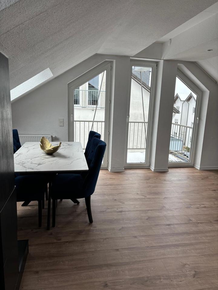 Thumbnail-Charmante 2-Zimmer Dachgeschosswohnung mit Balkon in Neunkirchen-