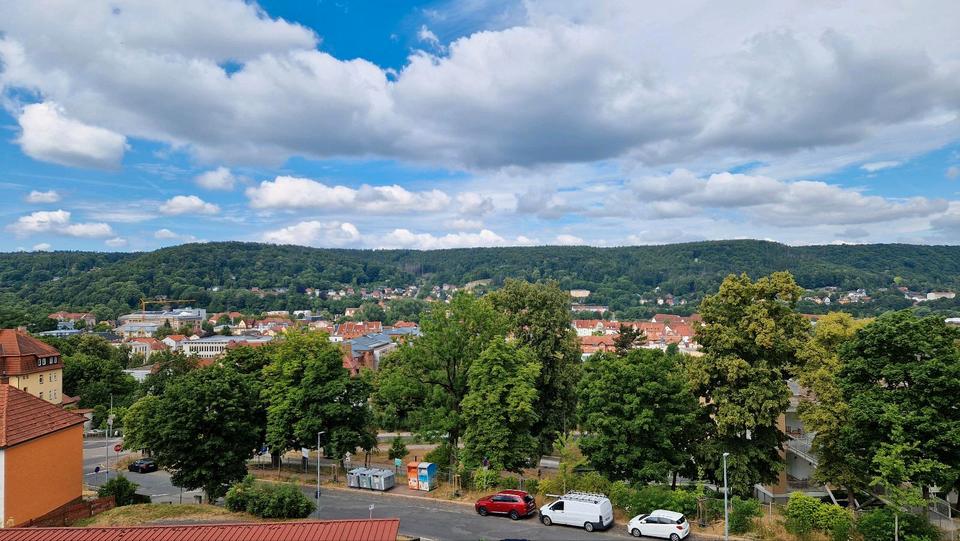 Thumbnail-3 Raum Eigentumswohnung mit Balkon und Garage in Meiningen