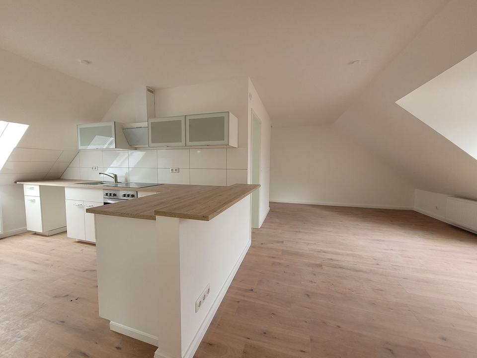 Thumbnail-Neuwertige 3-Zimmer-Wohnung im Dachgeschoss