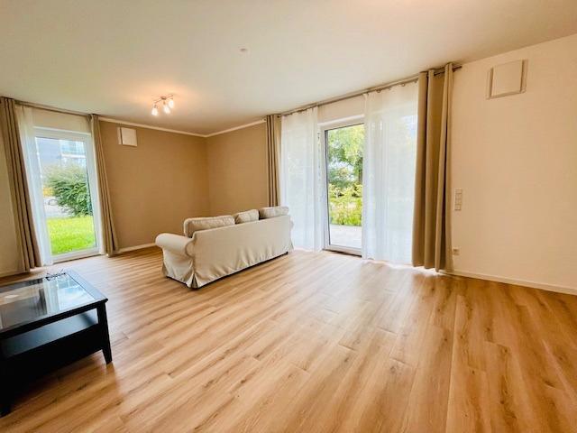 Thumbnail-Moderne EG-Wohnung mit Südterr., Wärmepumpe & Lüftungsanlage 33649 Bi.-Süd